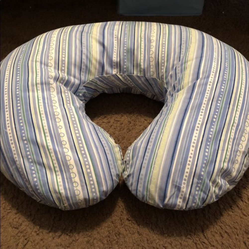 Baby boppy pillow